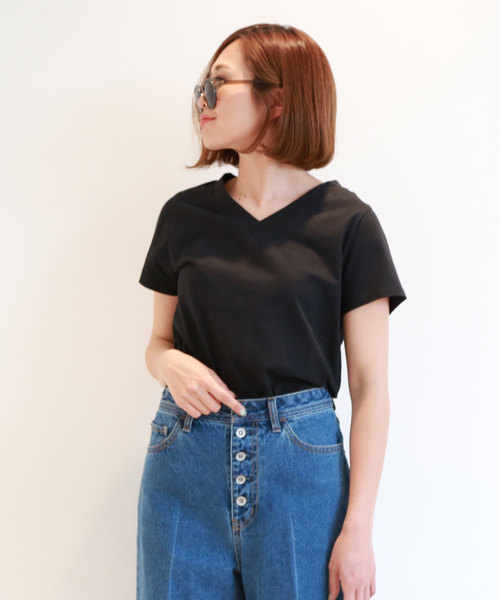 FREE'S MART（フリーズマート）の「カルフォルニアコットンＶネックＴシャツ（Tシャツ/カットソー・レディース・ブラック/ホワイト/ベージュ/イエロー/パープル/ピンク/グリーン・FREE）」の2枚目の写真