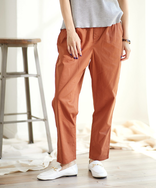 Chaco closet(チャコ クローゼット)の「インド綿 テーパード バルーン デニムパンツ(その他パンツ・レディース・ライトベージュ/チャコール/ブラウン/カーキブラウン/グリーン系その他/ダークネイビー/ブルー/ネイビー・M)」の14枚目の写真