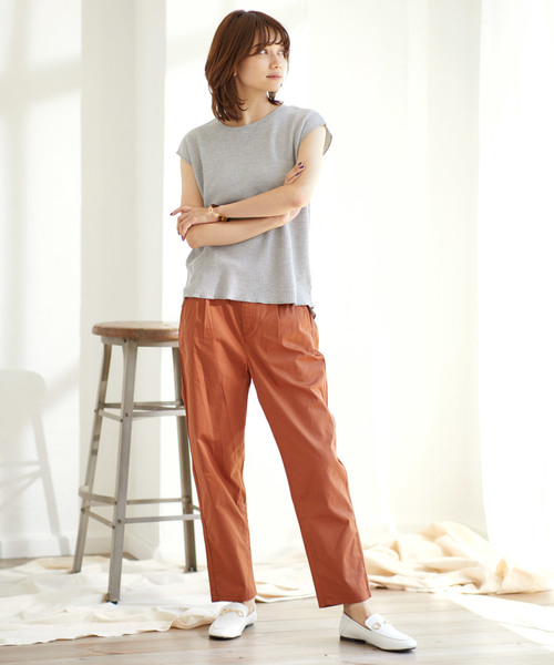 Chaco closet(チャコ クローゼット)の「インド綿 テーパード バルーン デニムパンツ(その他パンツ・レディース・ライトベージュ/チャコール/ブラウン/カーキブラウン/グリーン系その他/ダークネイビー/ブルー/ネイビー・M)」の15枚目の写真