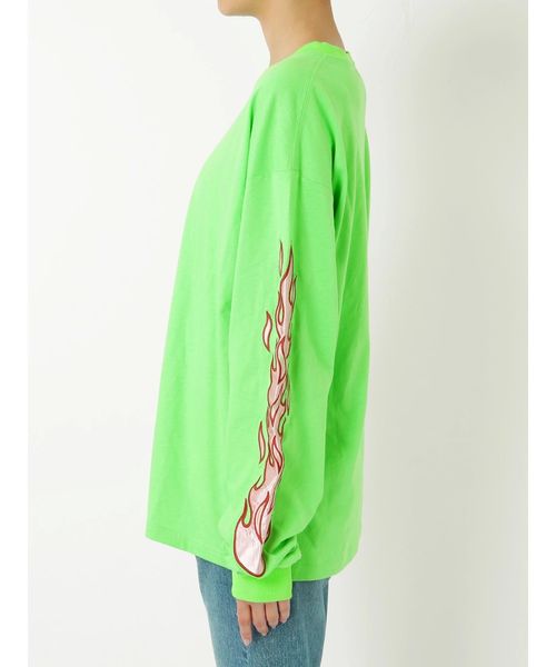 jouetie(ジュエティ)の「ファイヤースリーブロンT(Tシャツ/カットソー・レディース・オフホワイト/ブラック/グリーン・MEDIUM)」の11枚目の写真