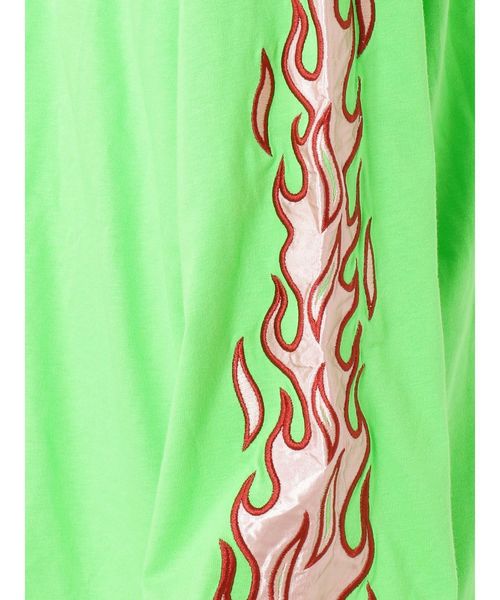 jouetie(ジュエティ)の「ファイヤースリーブロンT(Tシャツ/カットソー・レディース・オフホワイト/ブラック/グリーン・MEDIUM)」の15枚目の写真