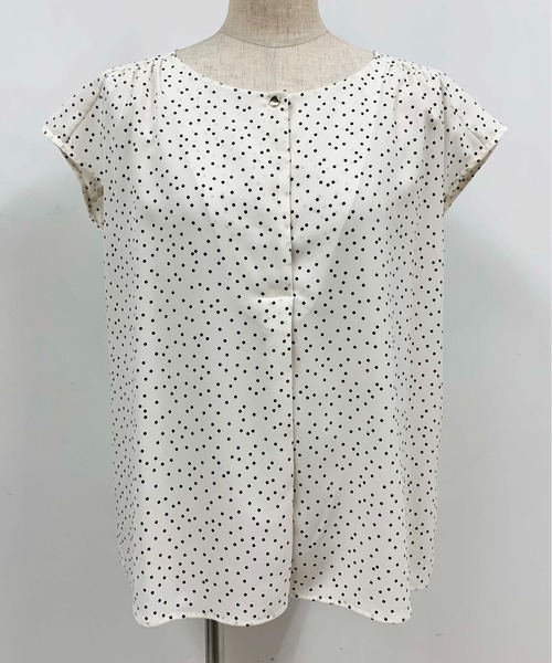 PICCIN(ピッチン)の「ドットフロントタックブラウス(シャツ/ブラウス・レディース・ホワイト系その他/ブラック系その他・M)」の10枚目の写真