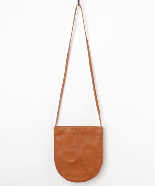 TASINAMI(タシナミ)の「TASINAMI アーロンレザーコートポケットバッグショルダー (TA-2015)(ショルダーバッグ・レディース・キャメル/ピンク/ブルー/グレー/グレイッシュベージュ/イエロー/ブラック・FREE)」の7枚目の写真