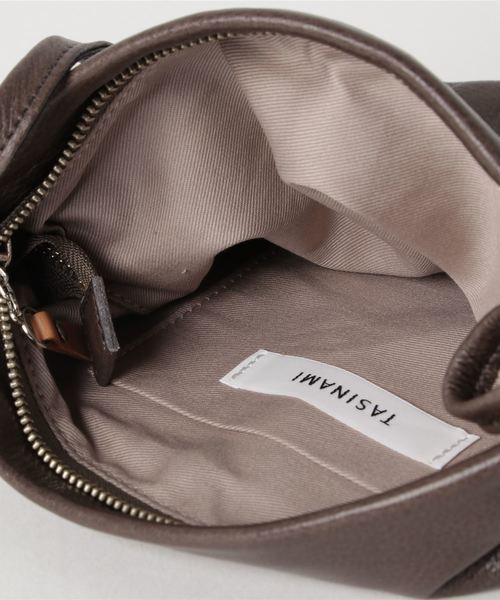 TASINAMI(タシナミ)の「TASINAMI アーロンレザーコートポケットバッグショルダー (TA-2015)(ショルダーバッグ・レディース・キャメル/ピンク/ブルー/グレー/グレイッシュベージュ/イエロー/ブラック・FREE)」の12枚目の写真