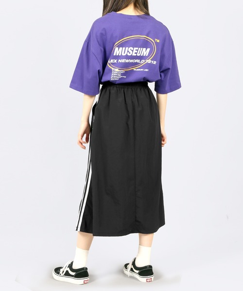 DING(ディング)の「DING/MUSEUM Tシャツ(Tシャツ/カットソー・レディース・ホワイト/ブラック/パープル・FREE)」の8枚目の写真