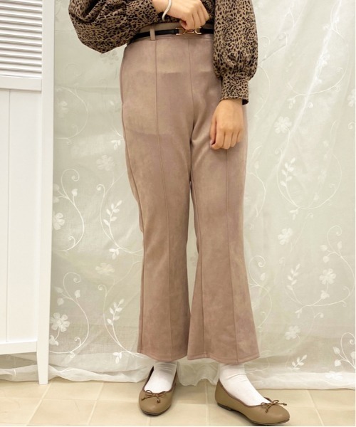 apres jour(アプレジュール)の「スエードパンツ【ZOZOTOWN限定アイテム】(その他パンツ・レディース・アイボリー/モカ/ブルー系その他/スモークピンク・SMALL/MEDIUM)」の3枚目の写真