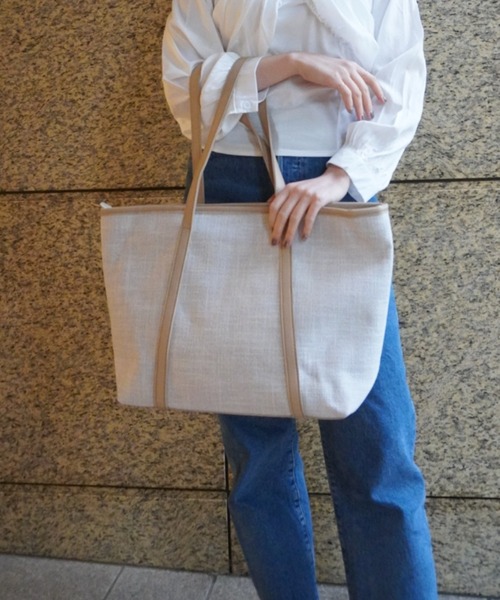 yuue' ( wear )(ユーイ)の「【トートバッグ】キャンバス×レザーパイピング(トートバッグ・レディース・ブラック/ベージュ/ホワイト・FREE)」の1枚目の写真