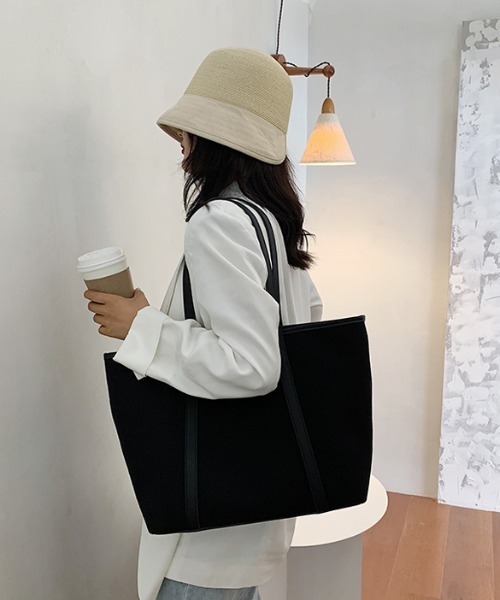 yuue' ( wear )(ユーイ)の「【トートバッグ】キャンバス×レザーパイピング(トートバッグ・レディース・ブラック/ベージュ/ホワイト・FREE)」の15枚目の写真
