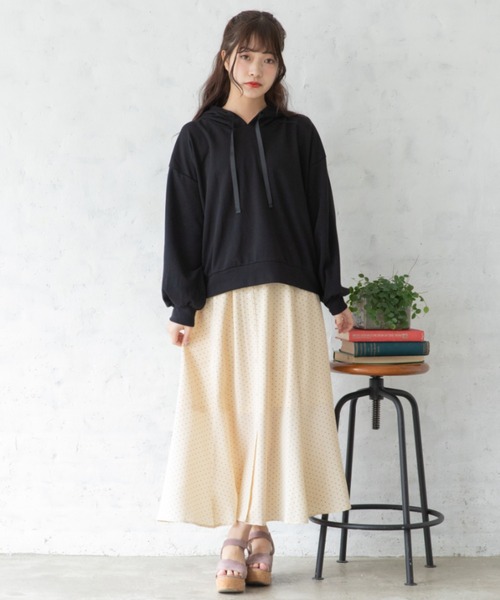 Mysa&Liina(ミーサリーナ)の「ポンチパーカーショートパンツセットアップ(ルームウェア/パジャマ・レディース・チャコールグレー/ブラック/ベージュ/サックスブルー/ピンク・M/L)」の18枚目の写真