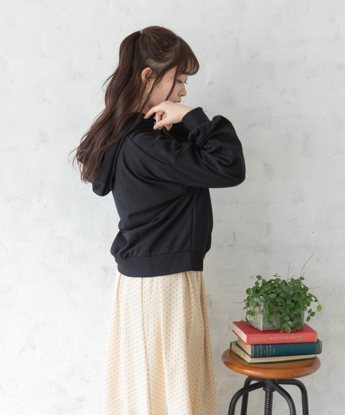 Mysa&Liina(ミーサリーナ)の「ポンチパーカーショートパンツセットアップ(ルームウェア/パジャマ・レディース・チャコールグレー/ブラック/ベージュ/サックスブルー/ピンク・M/L)」の20枚目の写真