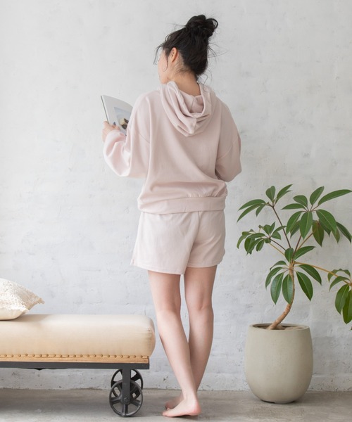 Mysa&Liina(ミーサリーナ)の「ポンチパーカーショートパンツセットアップ(ルームウェア/パジャマ・レディース・チャコールグレー/ブラック/ベージュ/サックスブルー/ピンク・M/L)」の11枚目の写真