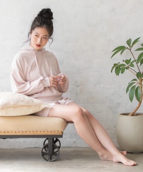 Mysa&Liina(ミーサリーナ)の「ポンチパーカーショートパンツセットアップ(ルームウェア/パジャマ・レディース・チャコールグレー/ブラック/ベージュ/サックスブルー/ピンク・M/L)」の12枚目の写真