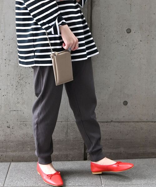 SHIPS any（シップス エニィ）の「SHIPS any: テレコ ジョグ パンツ◇◇（その他パンツ・レディース・ブラック/レンガ/ナチュラル/チャコールグレー・ONE SIZE）」の4枚目の写真