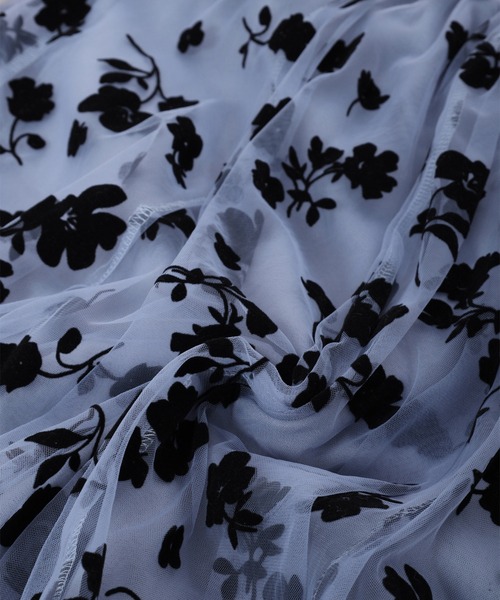 fifth（フィフス）の「フロッキーフラワーフレアスカート（スカート・レディース・ブラック/ブルー・MEDIUM）」の5枚目の写真