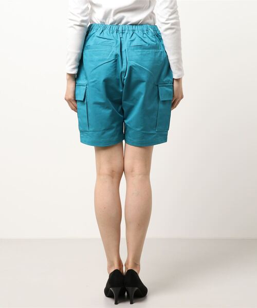 SPINNS（スピンズ）の「ハーフチノパンツ（チノパンツ・レディース・ブラック/ベージュ/グリーン・ONESIZE）」の4枚目の写真