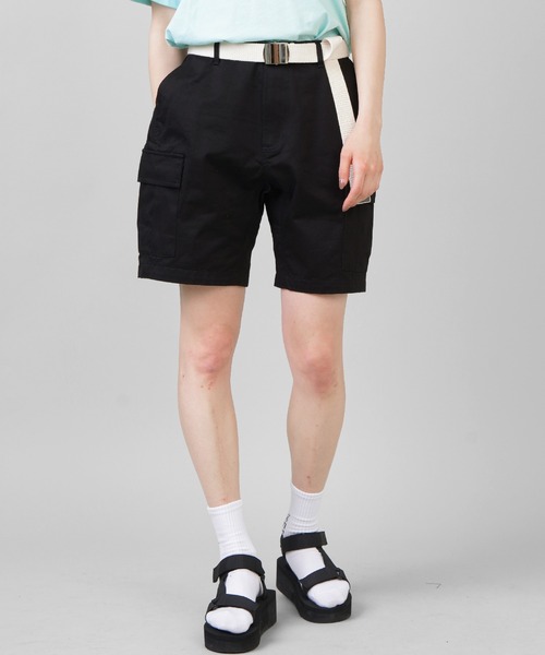 SPINNS（スピンズ）の「ハーフチノパンツ（チノパンツ・レディース・ブラック/ベージュ/グリーン・ONESIZE）」の2枚目の写真