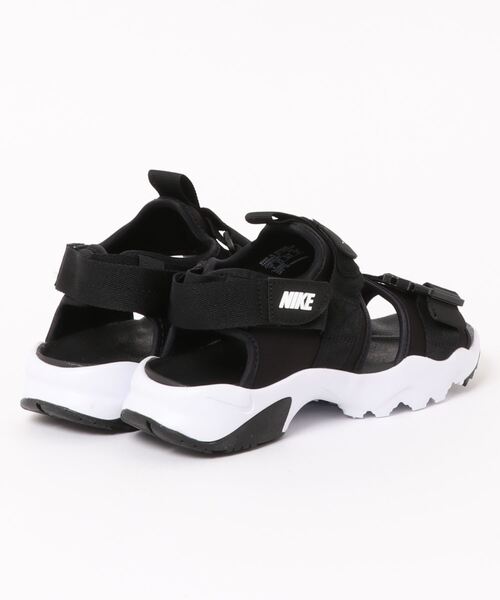 NIKE(ナイキ)の「【NIKE】WMNS NIKE CANYON SANDAL(サンダル・レディース・ブラック・23cm/24cm/25cm/22cm)」の2枚目の写真