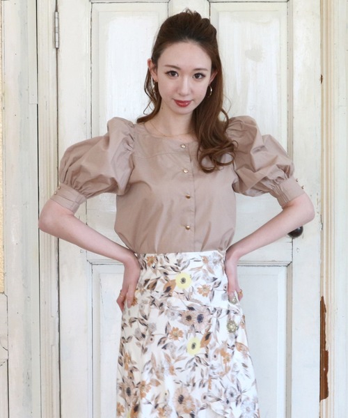 ROYAL PARTY（ロイヤルパーティー）の「パフスリーブボタンブラウス（シャツ/ブラウス・レディース・ベージュ/パープル/オフホワイト・FREE）」の3枚目の写真