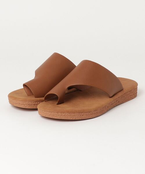 AAA+（サンエープラス）の「[軽量・滑りにくい]アシメカットトングコンフォートサンダル（サンダル・レディース・ホワイト/ブラック/ブラウン・S/M/L/LL）」の6枚目の写真