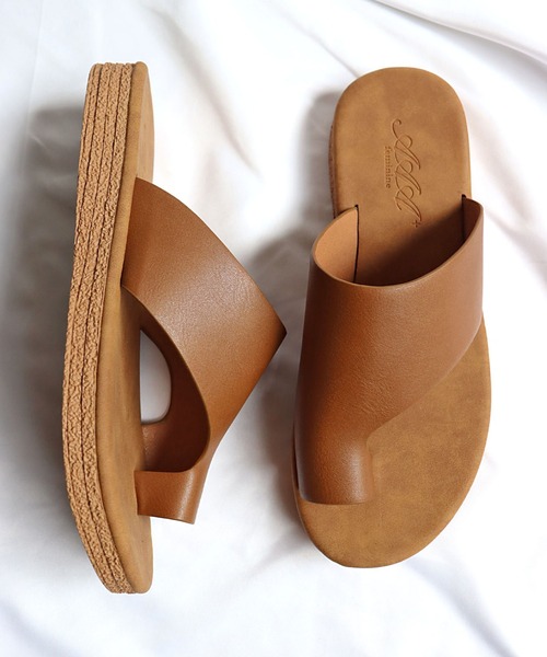 AAA+（サンエープラス）の「[軽量・滑りにくい]アシメカットトングコンフォートサンダル（サンダル・レディース・ホワイト/ブラック/ブラウン・S/M/L/LL）」の8枚目の写真