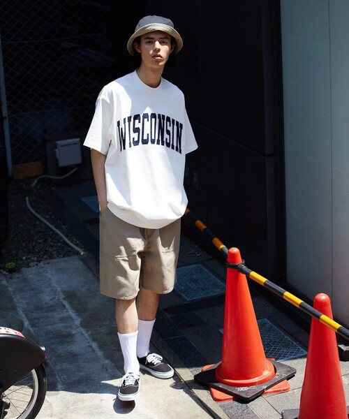 FREAK'S STORE（フリークスストア）の「WISCONSIN カレッジロゴ ワッペン Tシャツ/アーチロゴ/刺繍（Tシャツ/カットソー・メンズ・ホワイト/ブラック/グレー/ネイビー/グリーン・MEDIUM/LARGE）」の15枚目の写真