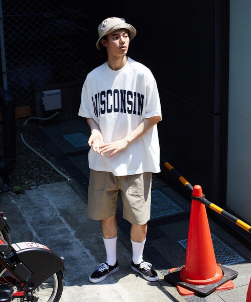 FREAK'S STORE（フリークスストア）の「WISCONSIN カレッジロゴ ワッペン Tシャツ/アーチロゴ/刺繍（Tシャツ/カットソー・メンズ・ホワイト/ブラック/グレー/ネイビー/グリーン・MEDIUM/LARGE）」の11枚目の写真