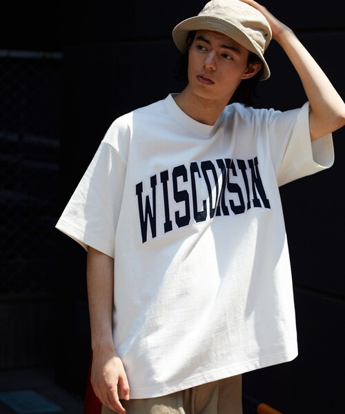 FREAK'S STORE（フリークスストア）の「WISCONSIN カレッジロゴ ワッペン Tシャツ/アーチロゴ/刺繍（Tシャツ/カットソー・メンズ・ホワイト/ブラック/グレー/ネイビー/グリーン・MEDIUM/LARGE）」の7枚目の写真
