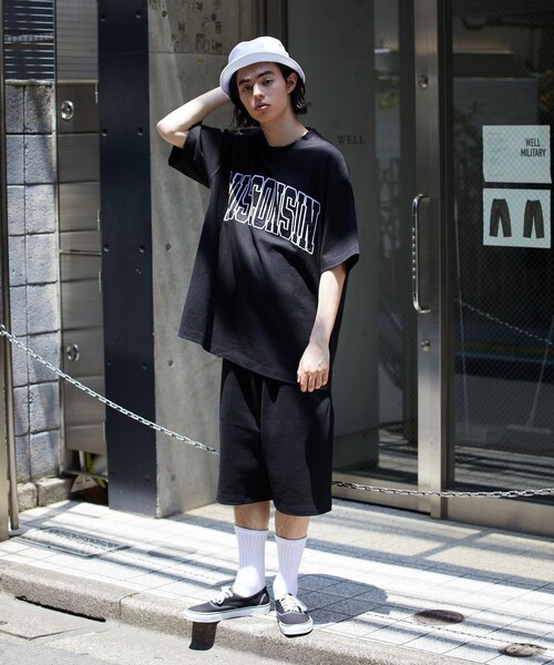 FREAK'S STORE（フリークスストア）の「WISCONSIN カレッジロゴ ワッペン Tシャツ/アーチロゴ/刺繍（Tシャツ/カットソー・メンズ・ホワイト/ブラック/グレー/ネイビー/グリーン・MEDIUM/LARGE）」の14枚目の写真