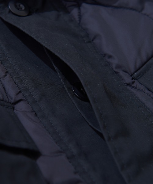 TOBILA（トビラ）の「ナイロン中綿2Wayミリタリージャケットユニセックス（ミリタリージャケット・レディース・ブラック/カーキ・M）」の11枚目の写真