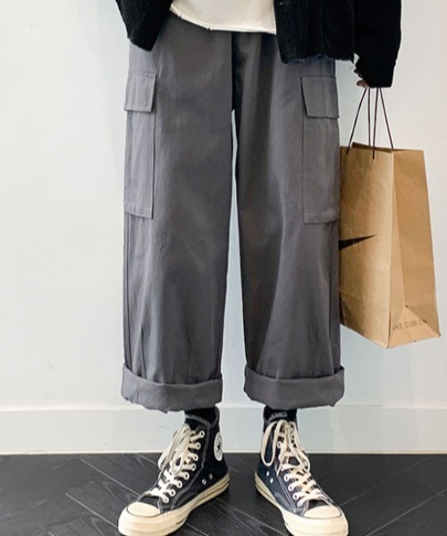 KOR(ケーオーアール)の「ルーズストレート ミリタリーカーゴパンツ(カーゴパンツ・メンズ・ブラック/グレー/オリーブ・M/L/XL)」の14枚目の写真