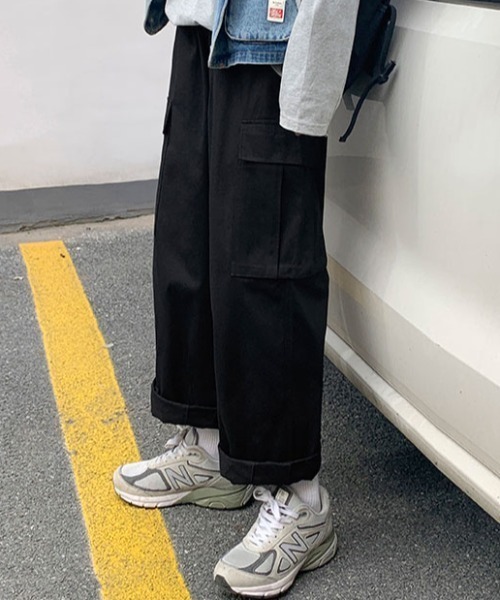 KOR(ケーオーアール)の「ルーズストレート ミリタリーカーゴパンツ(カーゴパンツ・メンズ・ブラック/グレー/オリーブ・M/L/XL)」の22枚目の写真