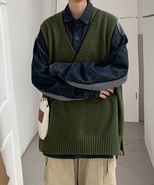 KOR（ケーオーアール）の「ユニセックス対応 Vネックニットベスト（ベスト・メンズ・ホワイト/ブラック/ブラウン/ベージュ/カーキ/イエロー・M/L/2XL/XL）」の14枚目の写真