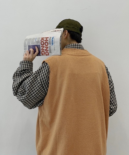 KOR（ケーオーアール）の「ユニセックス対応 Vネックニットベスト（ベスト・メンズ・ホワイト/ブラック/ブラウン/ベージュ/カーキ/イエロー・M/L/2XL/XL）」の22枚目の写真