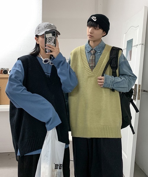 KOR（ケーオーアール）の「ユニセックス対応 Vネックニットベスト（ベスト・メンズ・ホワイト/ブラック/ブラウン/ベージュ/カーキ/イエロー・M/L/2XL/XL）」の11枚目の写真