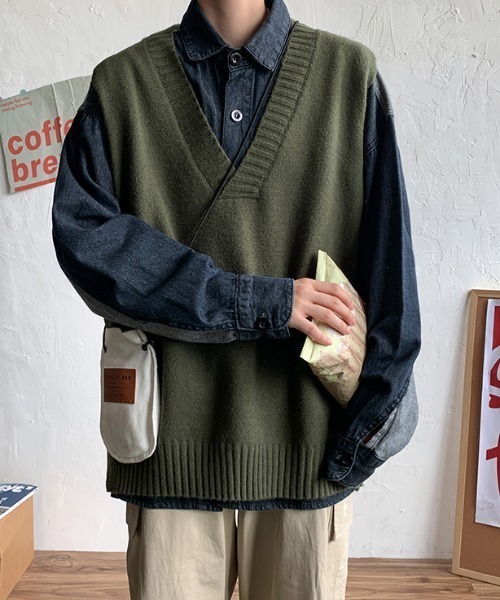 KOR（ケーオーアール）の「ユニセックス対応 Vネックニットベスト（ベスト・メンズ・ホワイト/ブラック/ブラウン/ベージュ/カーキ/イエロー・M/L/2XL/XL）」の10枚目の写真