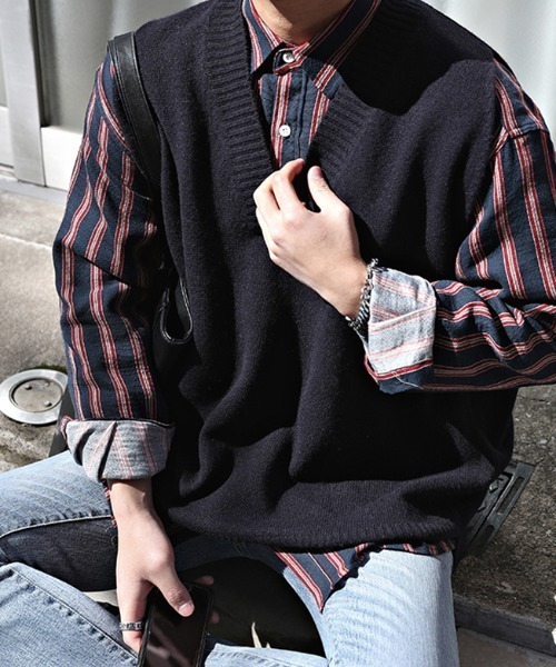 KOR（ケーオーアール）の「ユニセックス対応 Vネックニットベスト（ベスト・メンズ・ホワイト/ブラック/ブラウン/ベージュ/カーキ/イエロー・M/L/2XL/XL）」の16枚目の写真