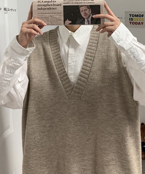 KOR（ケーオーアール）の「ユニセックス対応 Vネックニットベスト（ベスト・メンズ・ホワイト/ブラック/ブラウン/ベージュ/カーキ/イエロー・M/L/2XL/XL）」の9枚目の写真