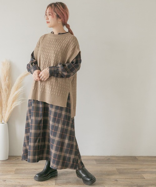 ITEMS URBANRESEARCH（アイテムズ アーバンリサーチ）の「ニットベスト（ベスト・レディース・ライトカーキ/アイボリー/パープル/ブラック/ベージュ・FREE）」の17枚目の写真