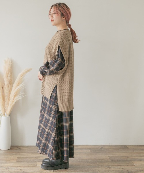 ITEMS URBANRESEARCH（アイテムズ アーバンリサーチ）の「ニットベスト（ベスト・レディース・ライトカーキ/アイボリー/パープル/ブラック/ベージュ・FREE）」の18枚目の写真