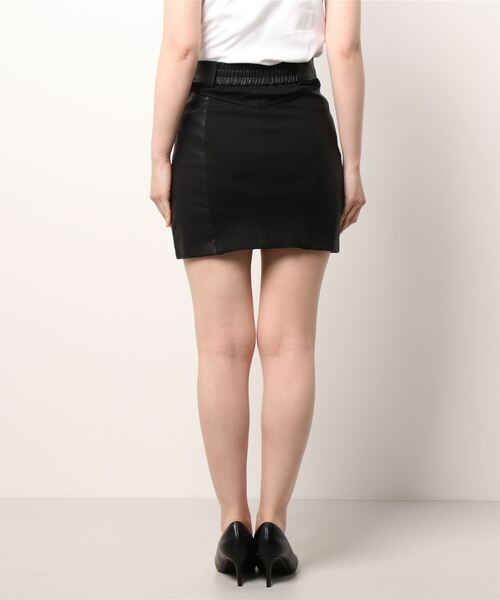 ENVYM（アンビー）の「フェイクレザー×ポンチＳＫ（スカート・レディース・ブラック・FREE）」の12枚目の写真