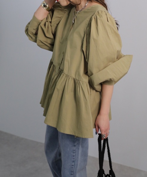 sakishimatokyo(サキシマトーキョー)の「「ボリュームギャザースリーブブラウス」(シャツ/ブラウス・レディース・ブラック/オフホワイト/ライトグリーン・FREE)」の12枚目の写真