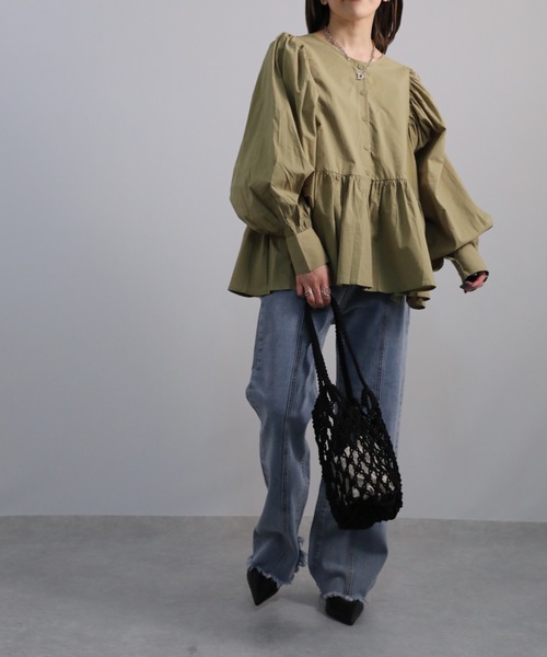 sakishimatokyo(サキシマトーキョー)の「「ボリュームギャザースリーブブラウス」(シャツ/ブラウス・レディース・ブラック/オフホワイト/ライトグリーン・FREE)」の11枚目の写真