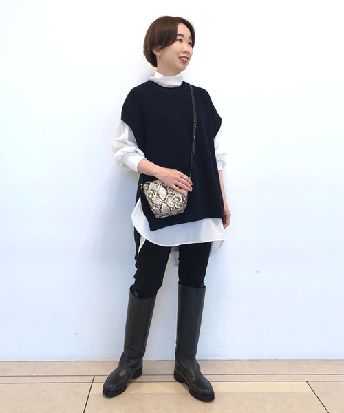 RIVE DROITE（リヴドロワ）の「きれい目にもカジュアルにもマッチする　ライトタンブラーハイネックシャツ（シャツ/ブラウス・レディース・オフホワイト/ブラック・FREE）」の14枚目の写真