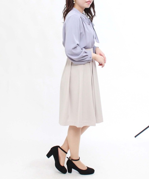 TRUDEA（トルディア）の「【日本製】　タックフレアスカート（スカート・レディース・ブラック/グレー/ネイビー/グレイッシュベージュ・LARGE/MEDIUM/SMALL/X-SMALL）」の15枚目の写真