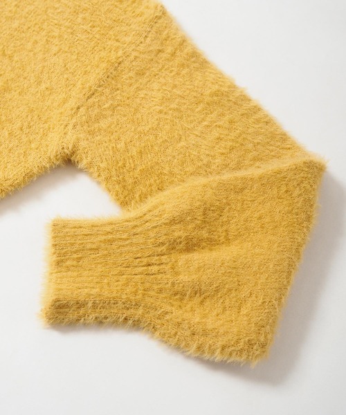 Crisp(クリスプ)の「フラッフィーショートニットカーディガン(カーディガン/ボレロ・レディース・ホワイト/マスタード/パープル・FREE)」の10枚目の写真