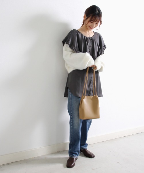 Crisp(クリスプ)の「フラッフィーショートニットカーディガン(カーディガン/ボレロ・レディース・ホワイト/マスタード/パープル・FREE)」の4枚目の写真