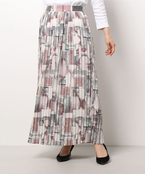 Q（キュー）の「アート柄プリーツスカート（スカート・レディース・ブラック系その他・MEDIUM）」の5枚目の写真