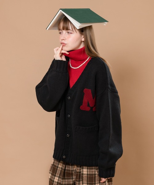 MUHET（ミュエータ）の「レタードカーディガン（カーディガン/ボレロ・レディース・ブラック/グレー/ライトベージュ・SMALL/MEDIUM/X-LARGE）」の7枚目の写真