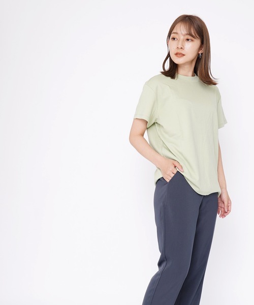 GIORDANO（ジョルダーノ）の「[ GIORDANO ] クルーネック半袖ビッグシルエットTシャツ（Tシャツ/カットソー・レディース・アイボリー/ホワイト/ブラック/ブラック×ホワイト/レッド系その他/ダークグリーン・LARGE/SMALL/MEDIUM）」の12枚目の写真
