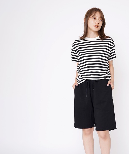 GIORDANO（ジョルダーノ）の「[ GIORDANO ] クルーネック半袖ビッグシルエットTシャツ（Tシャツ/カットソー・レディース・アイボリー/ホワイト/ブラック/ブラック×ホワイト/レッド系その他/ダークグリーン・LARGE/SMALL/MEDIUM）」の14枚目の写真